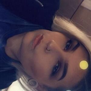 Meet your Posher, Makenzie